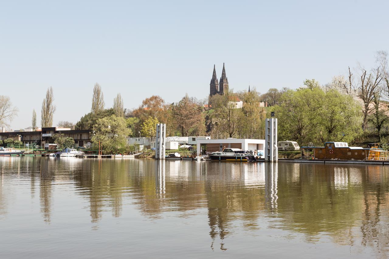 Exclusive Houseboats At Smichov * Praga